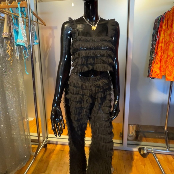 SIEMPRE Black Ruffle Lace Set - Picture 4 of 4